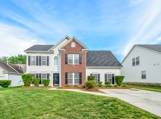 9913 Mattie Ct, Charlotte, NC 28213