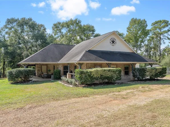 600 Hughes Loop, Willis, TX 77378