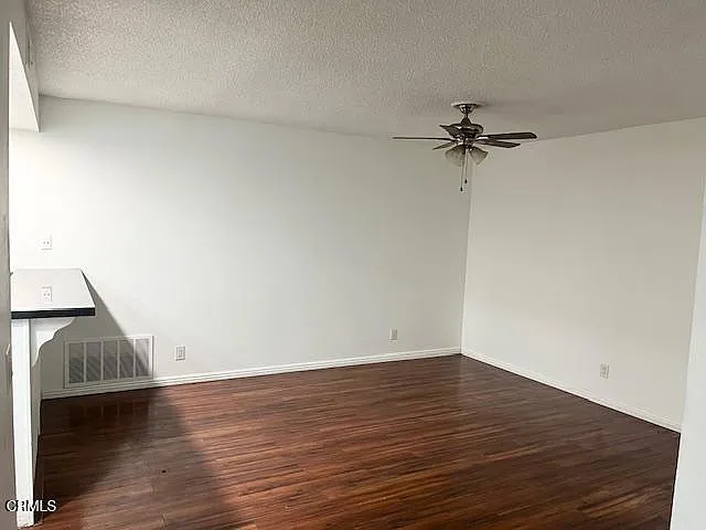 221 Rosewood St — Photo 17