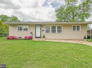 22 Merion Ln, Maple Shade, NJ 08052