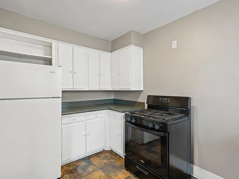 129 Roberta Dr — Photo 10