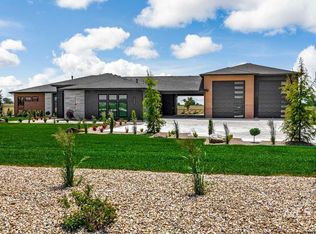 9835 Meadow Park Blvd, Middleton, ID 83644