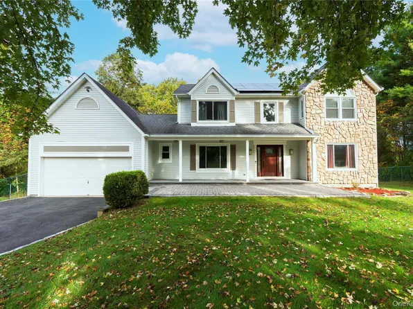 1 Davis Court, Hopewell Junction, NY 12533