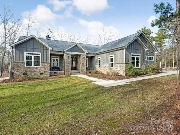 4071 Wycoff Rd, Sharon, SC 29742