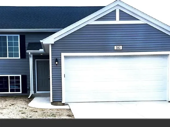 583 Manorwood Cir, Benton Harbor, MI 49022