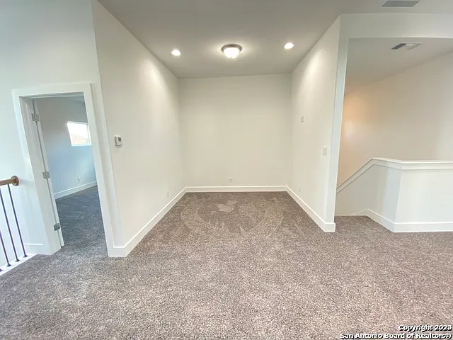 2126 Village Pkwy — Photo 33