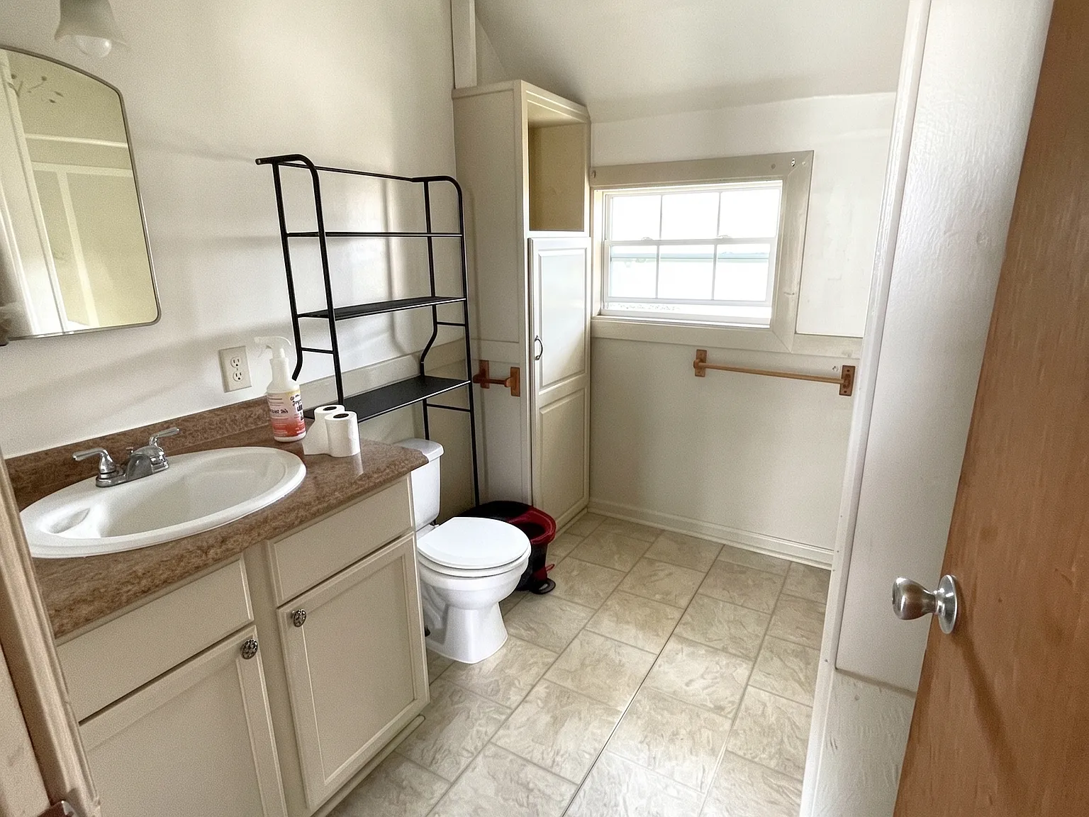 3 bed, 1000 sqft, $875 — Photo 4