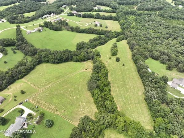 Meadow Ridge Rd, California, MO 65018