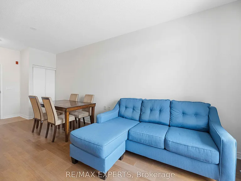 15450 Yonge St S #207 — Photo 19