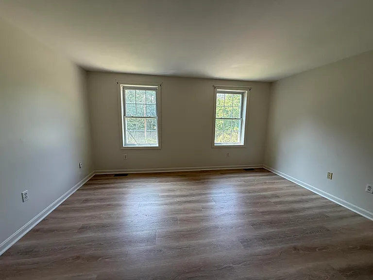 144 Main St #3 — Photo 12