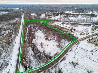 3943 Logan Gate Rd, Youngstown, OH 44505