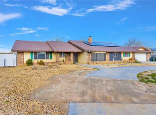 14010 Jicarilla Rd, Apple Valley, CA 92307