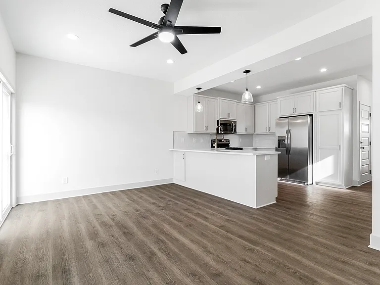 8532 Hammond St #3B — Photo 13
