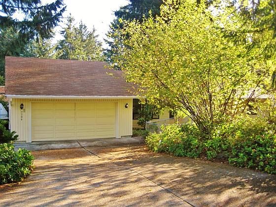 1st image of 7106 Blue Jay Ct SE