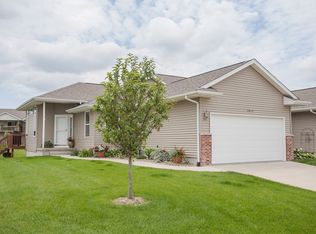 3437 Laurel Ln, Marion, IA 52302