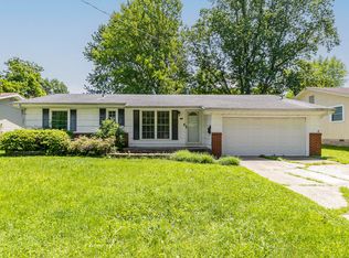1212 S Belcrest Ave, Springfield, MO 65804