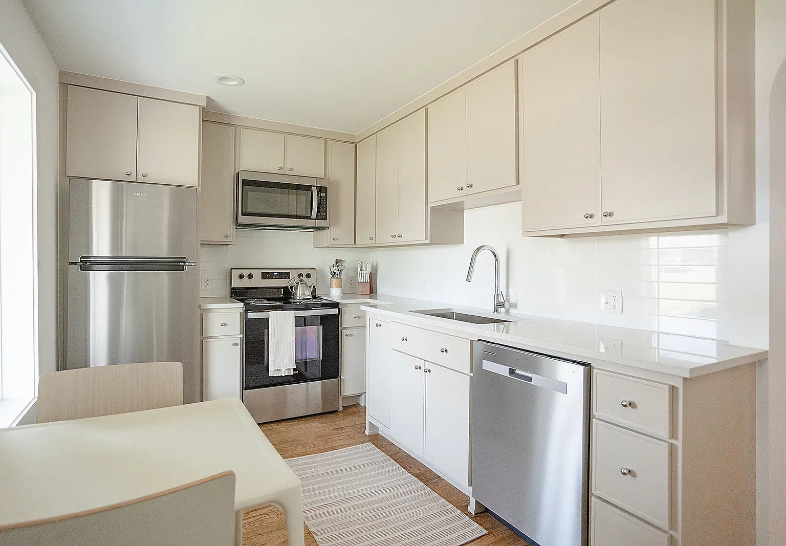 3 bed, 1.5 bath, 950 sqft, $2,000 — Photo 4