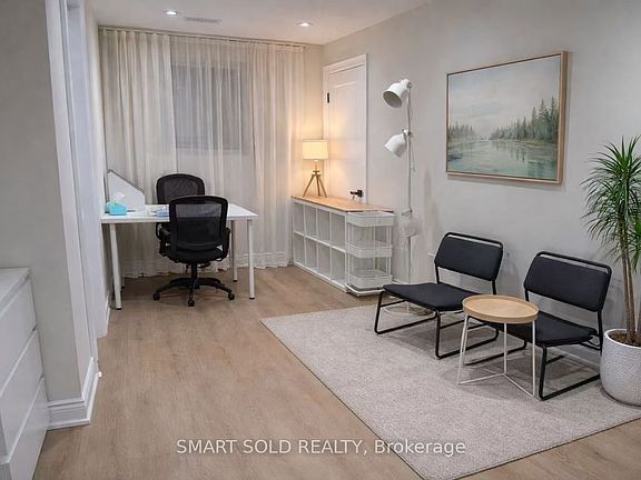 4th image of 6 Ridware Cres