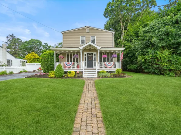 1334 Thompson Drive, Bay Shore, NY 11706