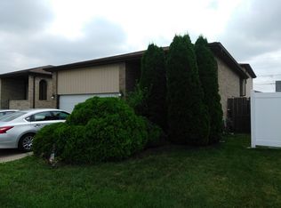 1071 Herbert Breclaw Dr, Calumet City, IL