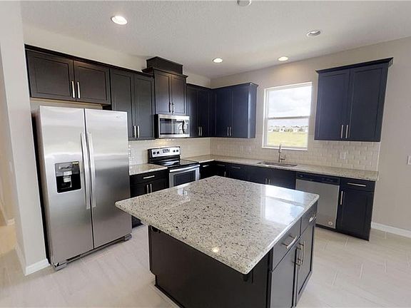 4th image of 3329 Sagebrush St