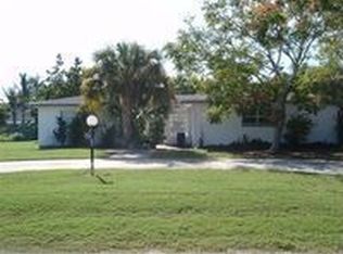 1155 S Courtenay Pkwy, Merritt Island, FL 32952