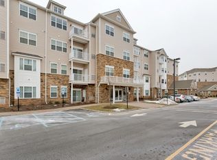 325 Pond Ln, Piscataway, NJ 08854