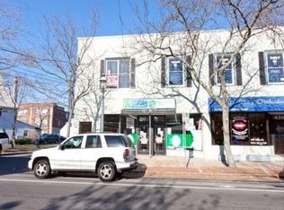 435 Main St, Islip, NY 11751