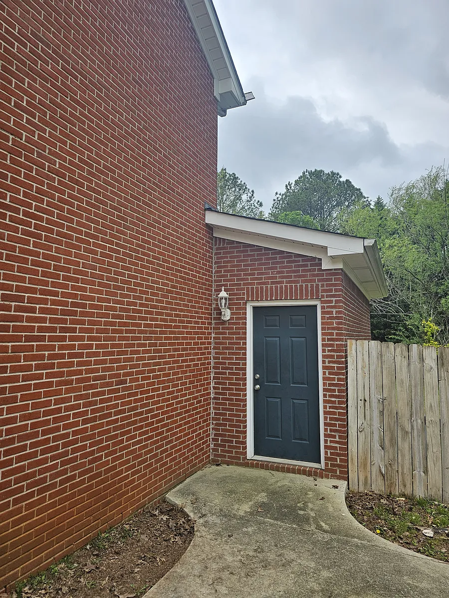 Building Photo - 104 Horseshoe Bnd S