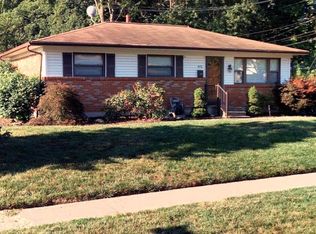 975 Hillery Rd, Columbus, OH 43229