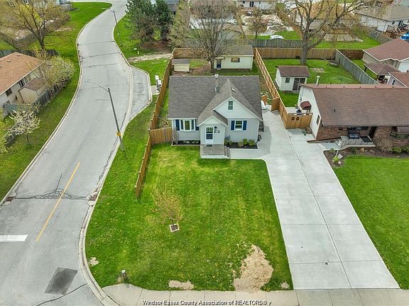 2nd image of 12357 Renaud St