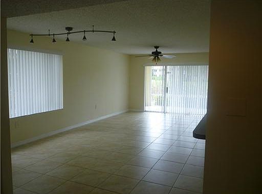 1st image of 13101 Glenmoor Dr