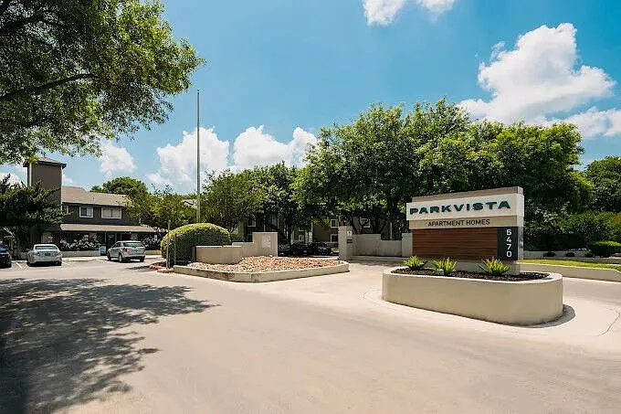 ParkVista Apartments — Photo 1
