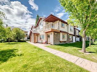 140 S Panatella Lndg NW #106, Calgary, AB T3K 0K8