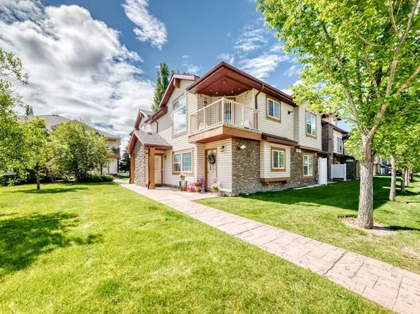 140 S Panatella Lndg NW #106, Calgary, AB T3K 0K8