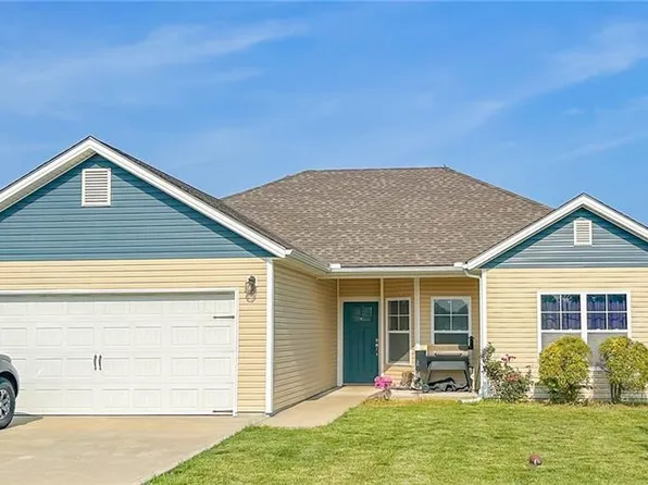 384 SE 971st, Knob Noster, MO 65336