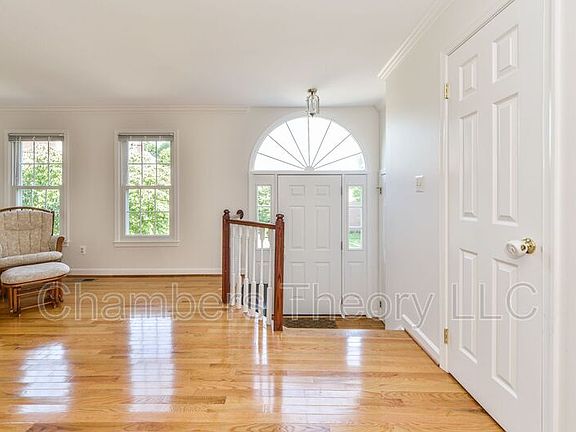 5th image of 6868 McLean Province Cir