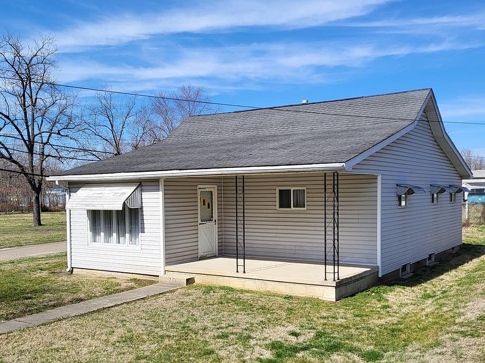 1st image of 70 Moulton Pl
