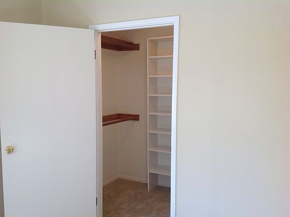 walkin closet bedroom #1