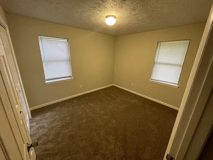 1060 Sourwood Ct #1060 — Photo 8
