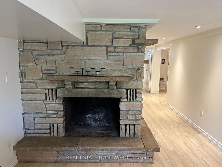 115 Porchester Dr #BASEMENT — Photo 12
