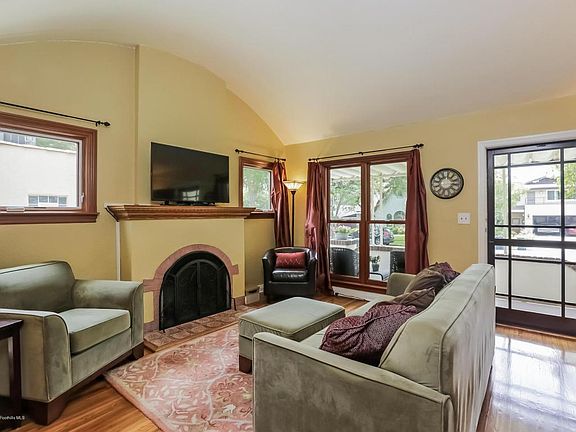 3rd image of 2257 Cooley Pl