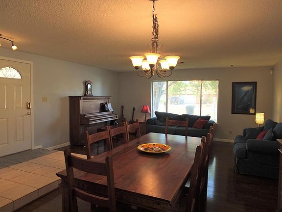 3rd image of 12513 Charla Ct SE