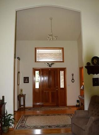 2nd image of 10415 NE 31st Ave