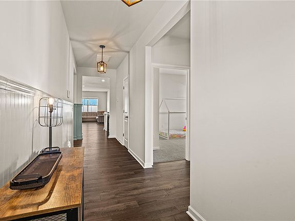 3rd image of 335 Glass Rd