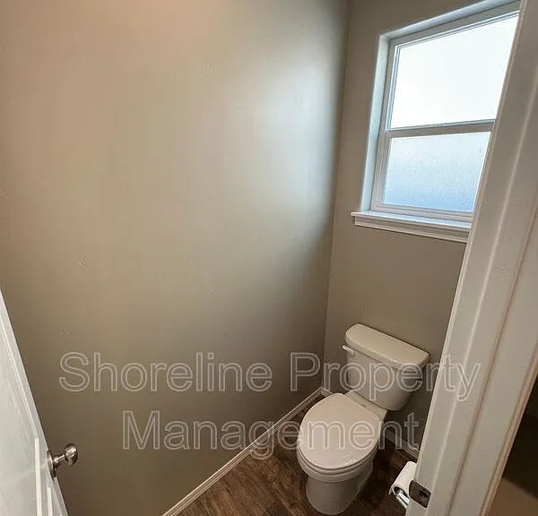 511 Diamond Lake St — Photo 43