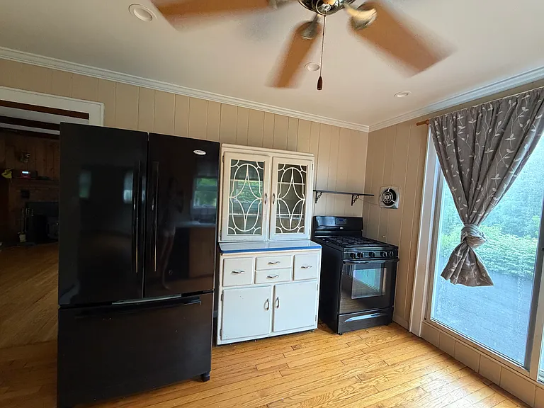 8 Nashua Rd — Photo 16
