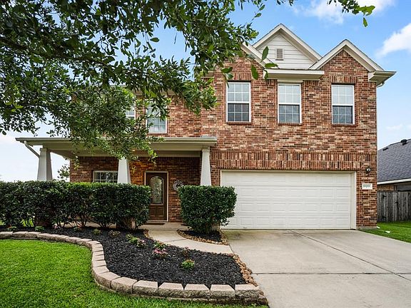 Beautiful Ryland home on a large corner lot, with fabulous curb appeal.