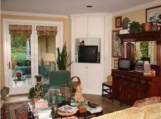 1521 E Brow Rd, Signal Mountain, TN 37377