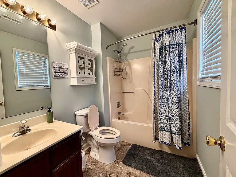 2809 Faircroft Way — Photo 17